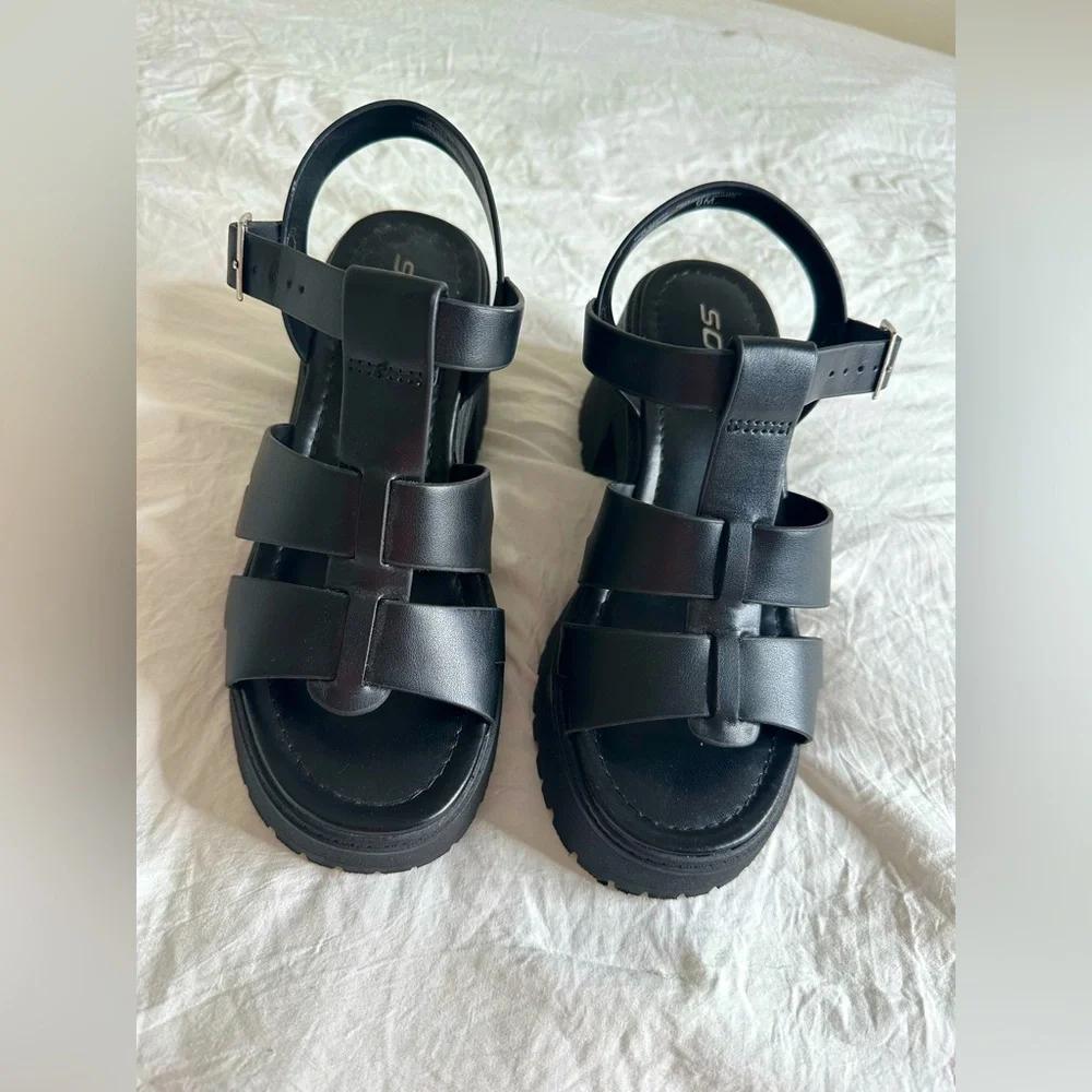 Black Platform Sandals size 6